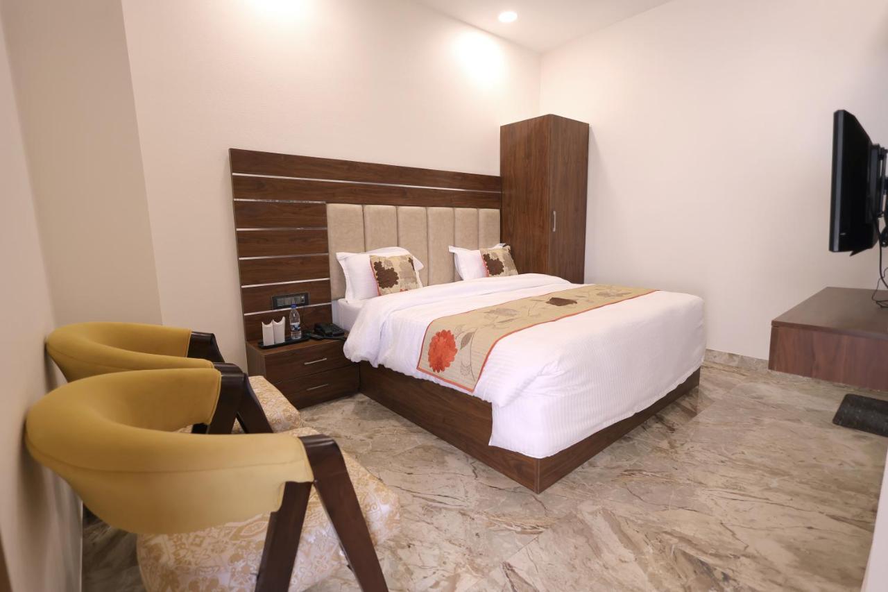 Hotel Guru Kripa Sadan 3*