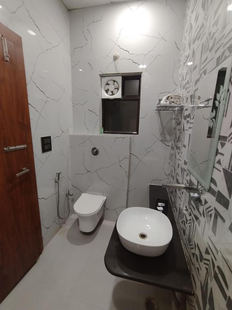 Hotel Guru Kripa Sadan 3*